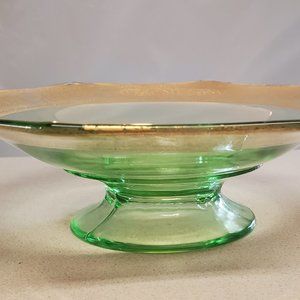 Green Eligant Cake Plate Flower Cut